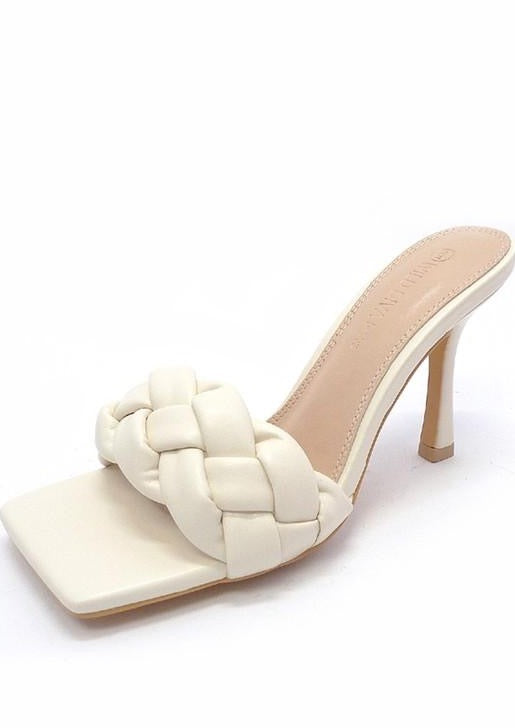 BONA heels ( Off White)